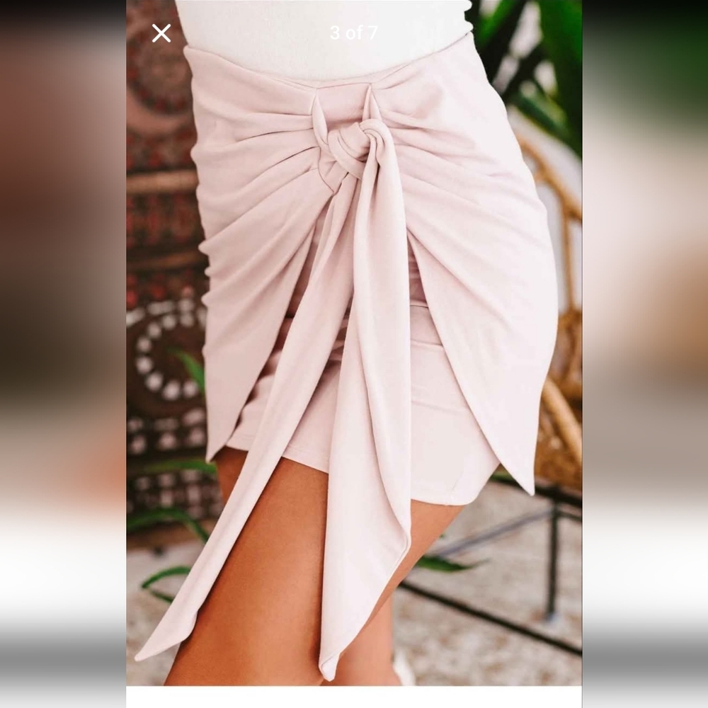 FORE Dusty Pink Ruched Wrap Mini Skirt Size Large NWT - Picture 4 of 6